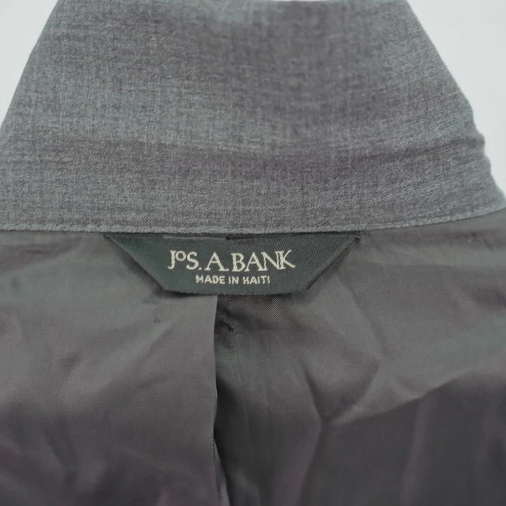 Jos‎ A Bank Wool Gray Blazer 2 Button 42R Tagged 43R